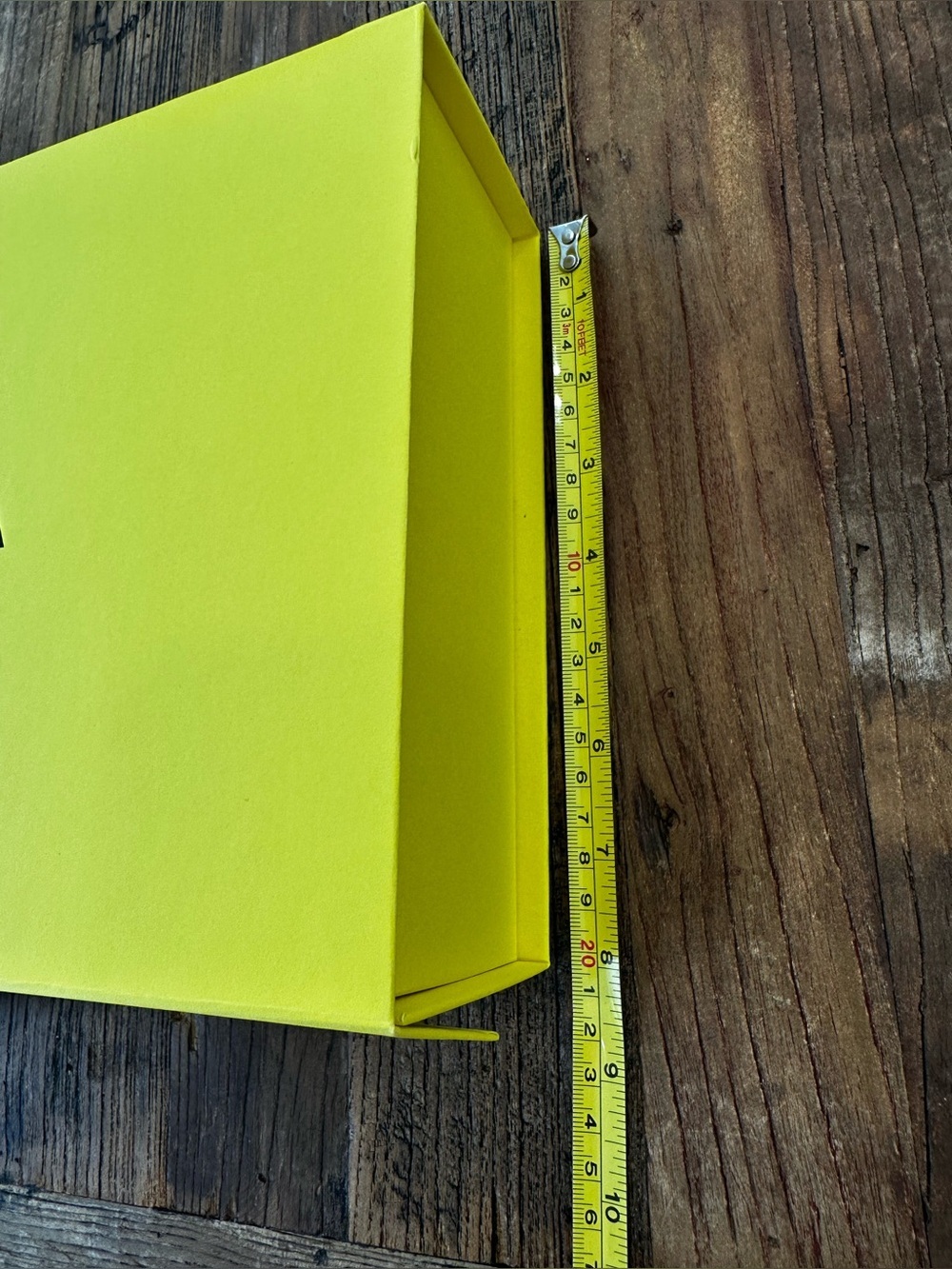 MYTHERESA Bright Yellow Gift Box - Picture 5 of 5
